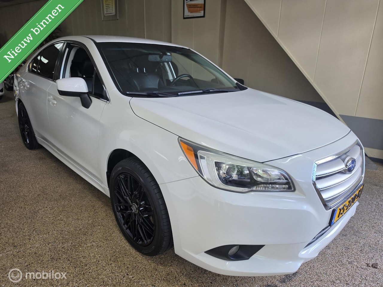 Subaru Legacy - 2.5i Sport Executive 2.5i Sport Executive - AutoWereld.nl