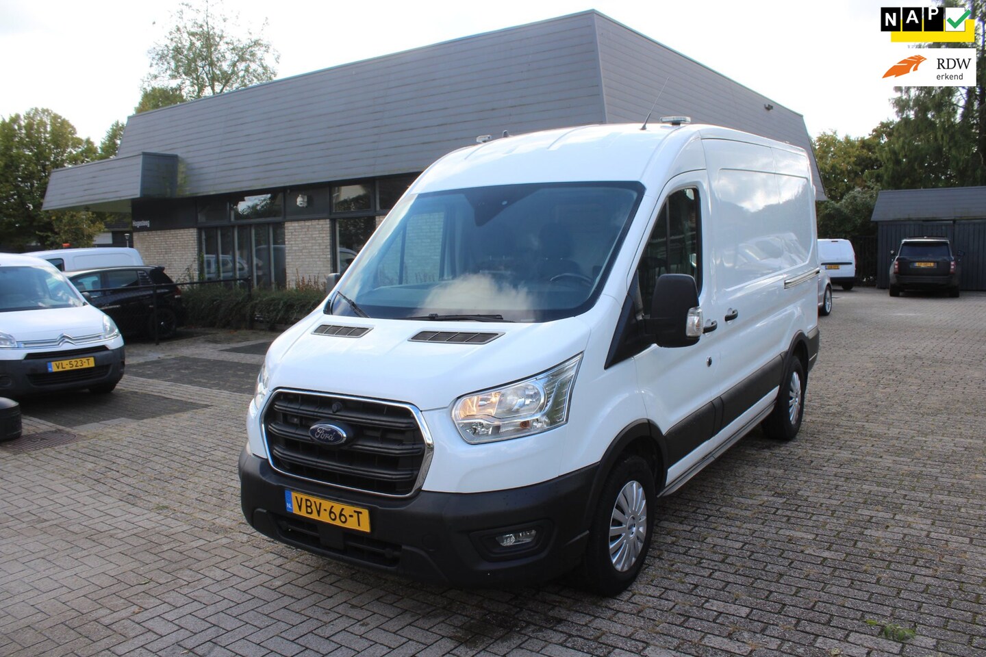 Ford Transit - 350 2.0 TDCI L2H2 Trend 2 x schuifdeur - AutoWereld.nl
