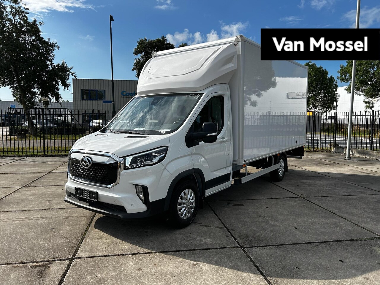 Maxus eDeliver 9 - L4 Citybox 65 kWh | Direct Leverbaar! | Openslaande Deuren | Eco Light Opbouw | 24 maanden - AutoWereld.nl