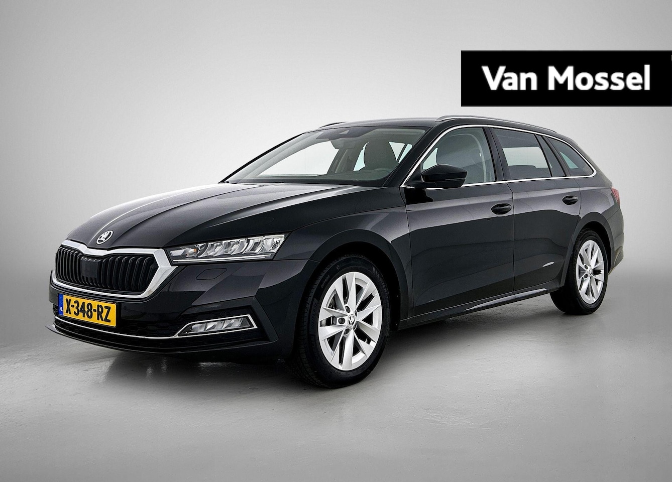 Skoda Octavia Combi - 1.0 e-TSI Business Edition Plus 110 PK | Automaat | LED Koplampen | Navigatie | Trekhaak | - AutoWereld.nl