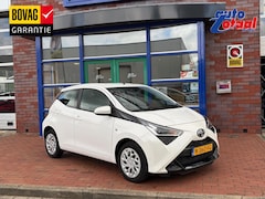 Toyota Aygo - 1.0 VVT-i x-play Navigatie full map/ carplay/android