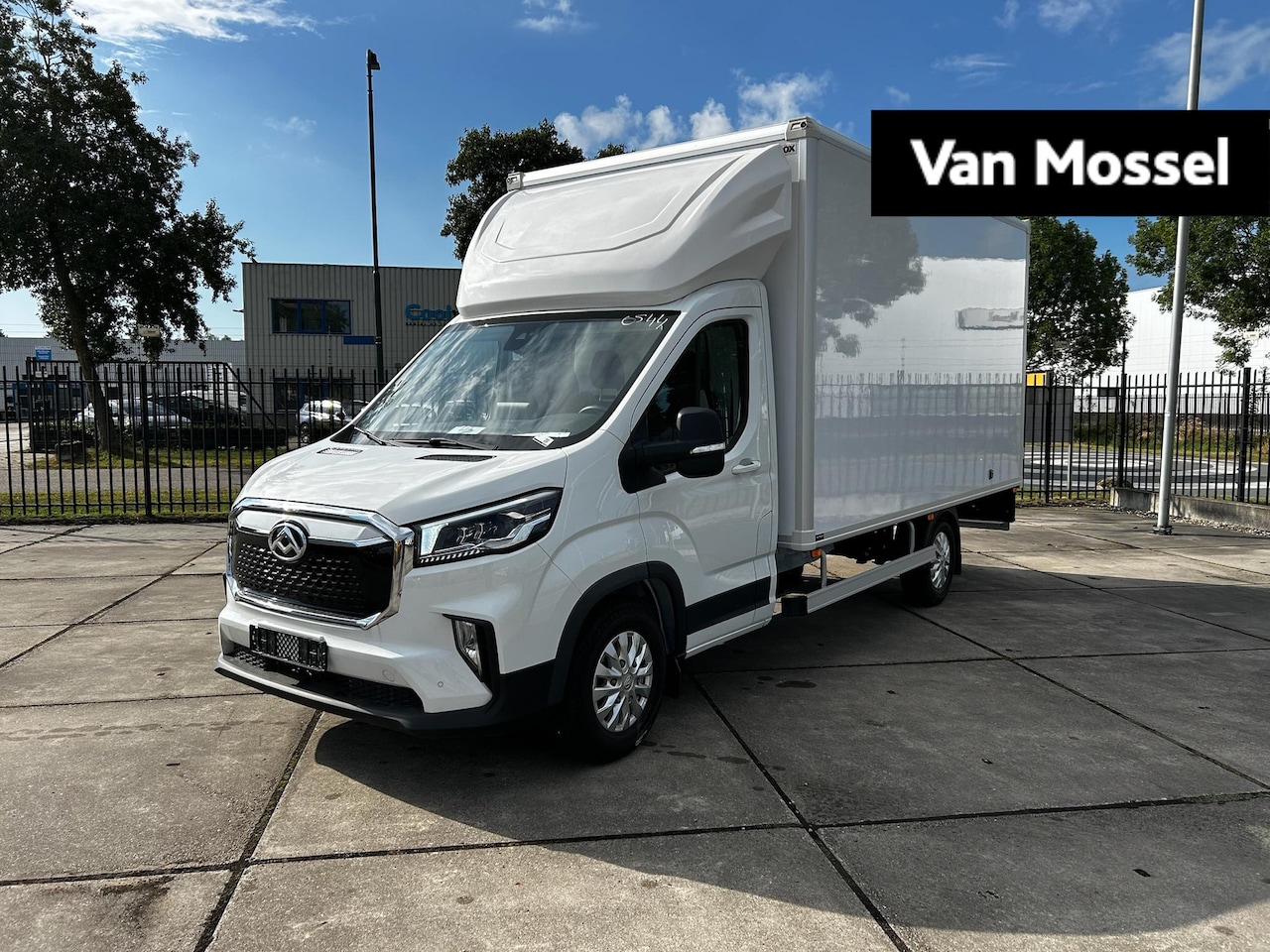 Maxus eDeliver 9 - L4 Citybox 65 kWh | Direct Leverbaar! | Openslaande Deuren | Eco Light Opbouw | 24 maanden - AutoWereld.nl