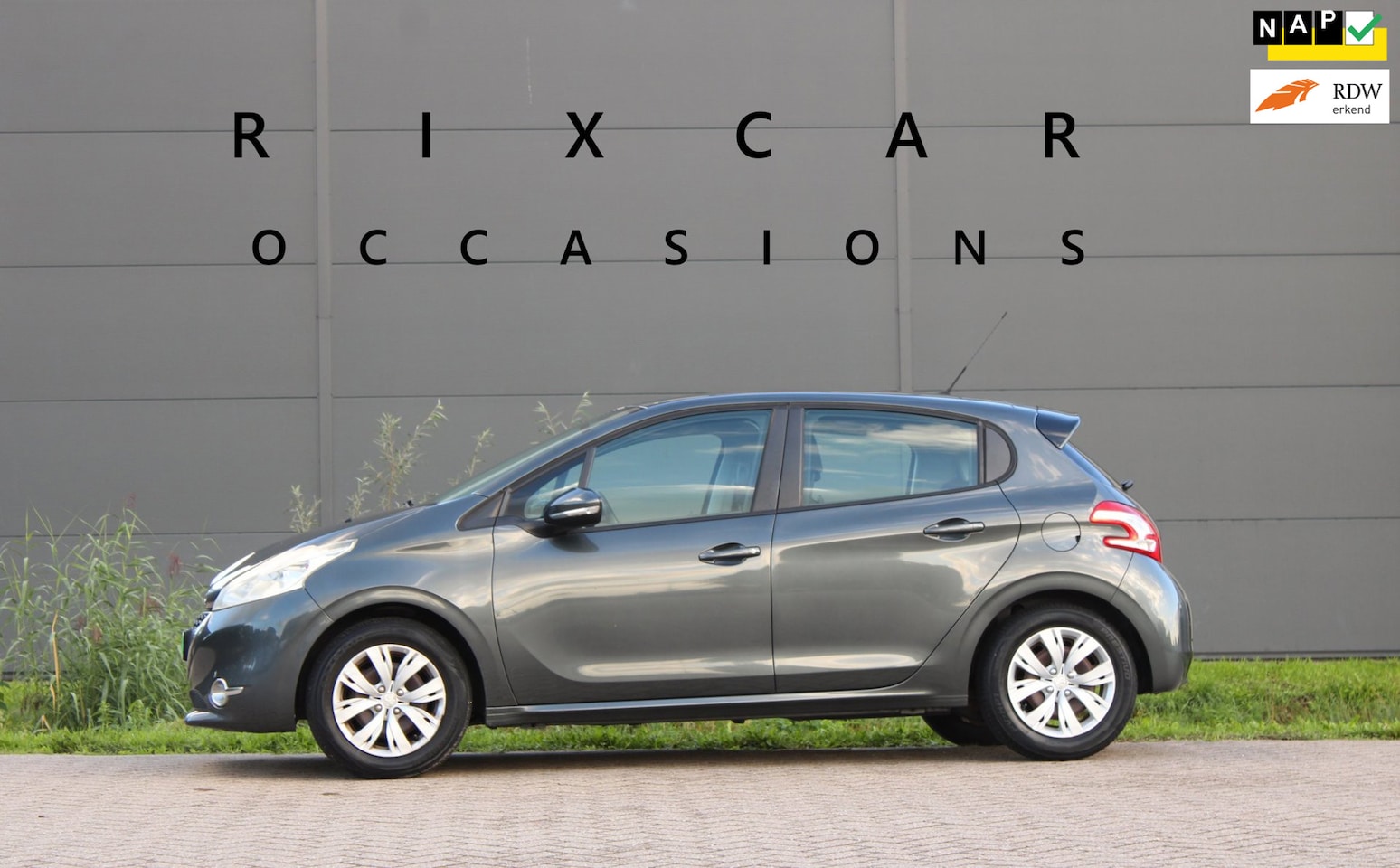 Peugeot 208 - 1.2 VTi Active Navi Cruise Bluetooth Airco - AutoWereld.nl