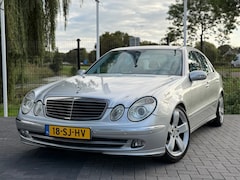 Mercedes-Benz E-klasse - 200 K. Avantgarde AUT / CLIMA / CRUISE / PDC / TREKHAAK / NAP