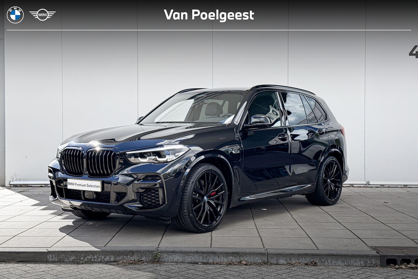 BMW X5 - xDrive45e High Executive M-Sport 22 Inch / Comfort Acces / Getinte Ramen Achter / Stoelver - AutoWereld.nl