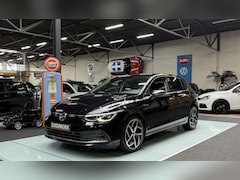 Volkswagen Golf - 1.5 TSI Style | Memory | IQ Light | 5-Drs