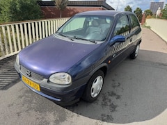 Opel Corsa - 1.4i Strada