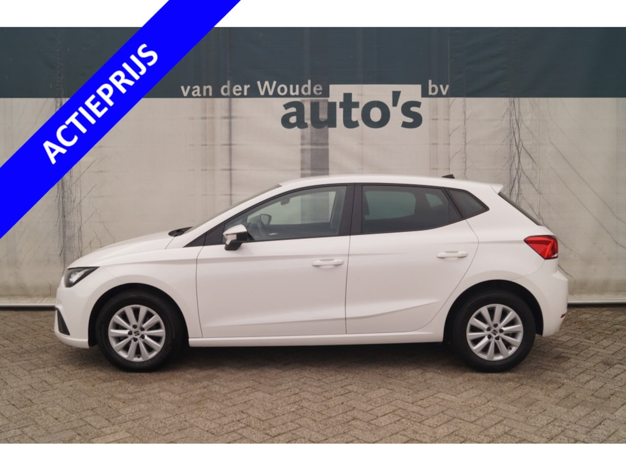 SEAT Ibiza - 1.0 EcoTSI Style Business Intense -NAVI-ECC-PDC-DIGI- - AutoWereld.nl