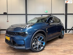 Lynk & Co 01 - 1.5 A / Panoramadak / 360° Camera / Carplay / Infinity /