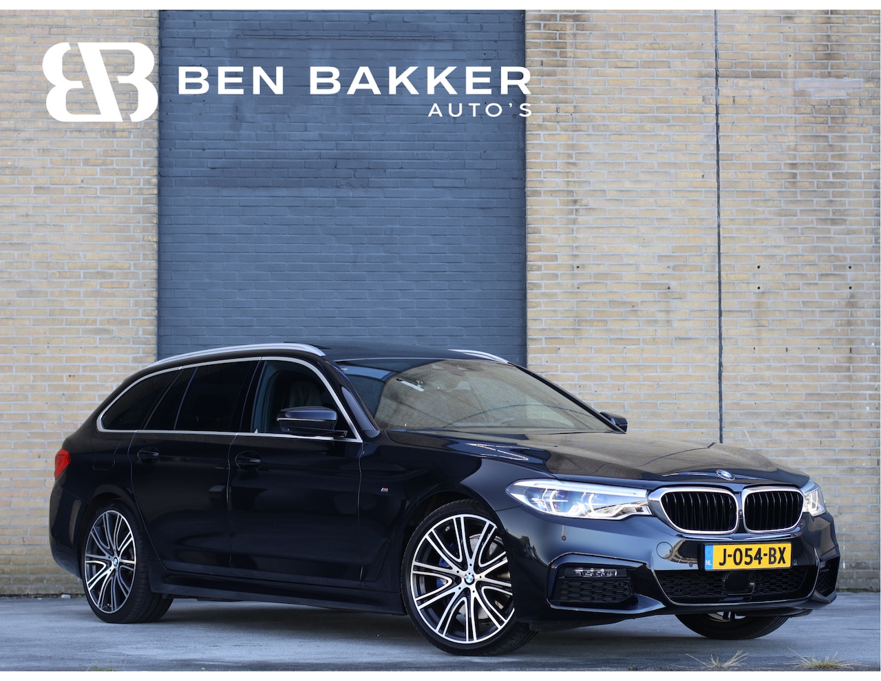 BMW 5-serie Touring - 530i M Sport | Nappa | 20" Individual | Pano | HUD | Memory | DAP | - AutoWereld.nl