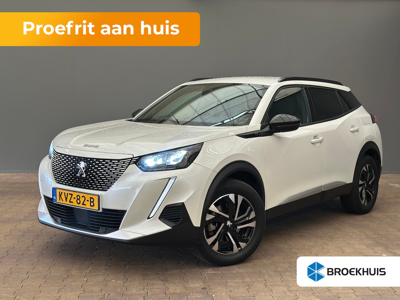 Peugeot e-2008 - EV Allure Pack 50 kWh Camera | Digitaal Dashboard | 17" Lichtmetaal | Carplay | Climate Co - AutoWereld.nl