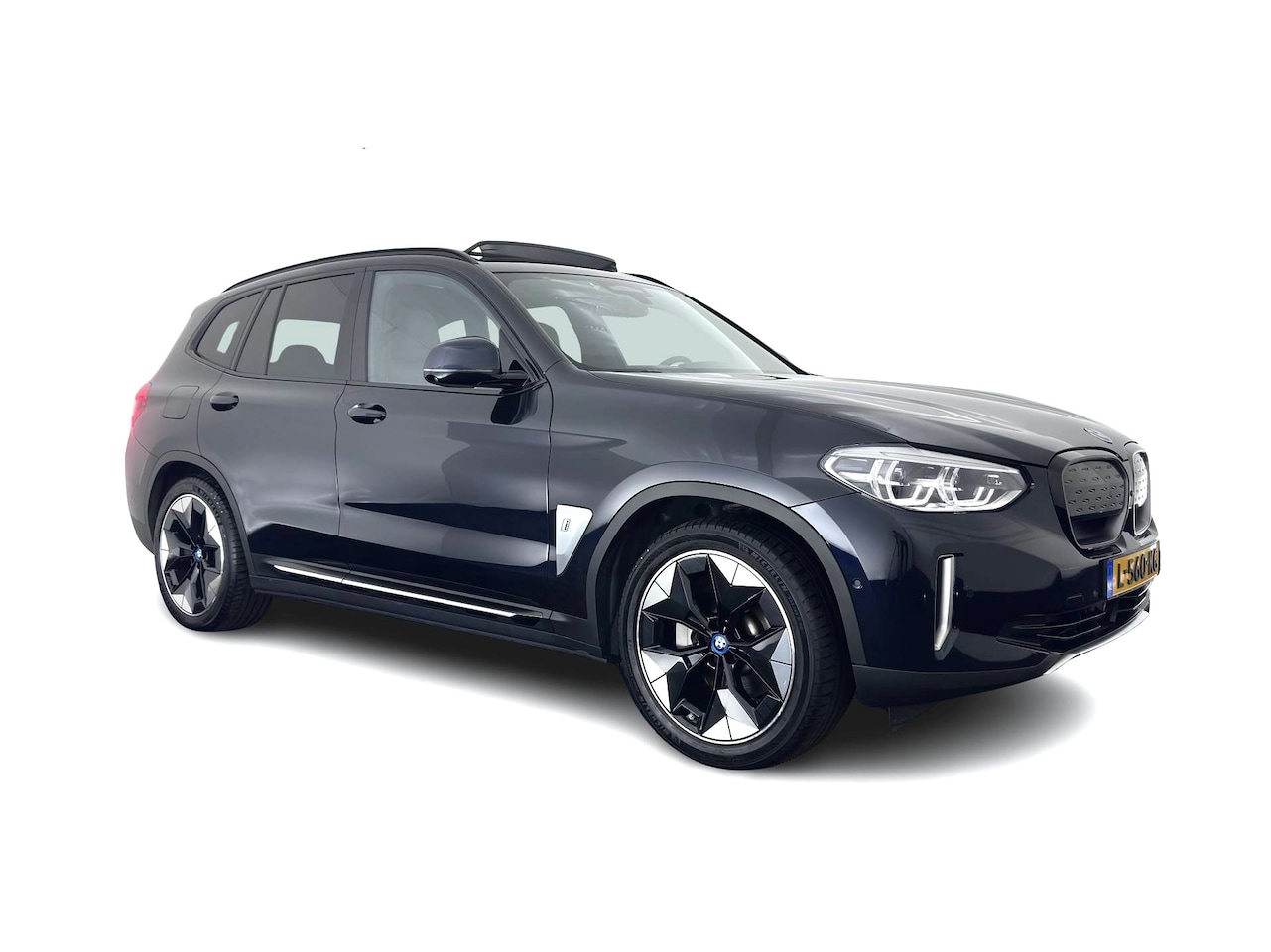 BMW iX3 - High Executive 80 kWh (INCL-BTW) *AUT | PANO | LEATHER SPORT | ADAPTIVE-CRUISE | FULL-LED - AutoWereld.nl