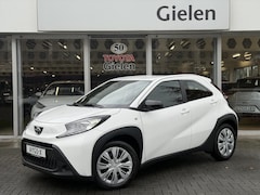 Toyota Aygo X - 1.0 VVT-i MT Play | Apple CarPlay/Android auto, Parkeercamera, Adaptive cruise control, We