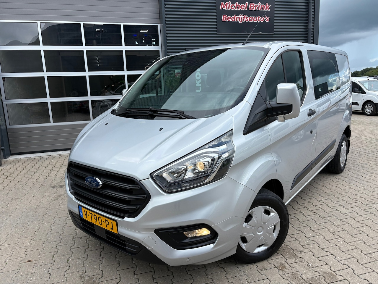 Ford Transit Custom - 280 2.0 TDCI Dubbele Cabine - AutoWereld.nl
