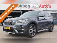 BMW X1 - sDrive16d Centennial High Executive | Trekhaak | Sportstoelen | Head up display | Leder |