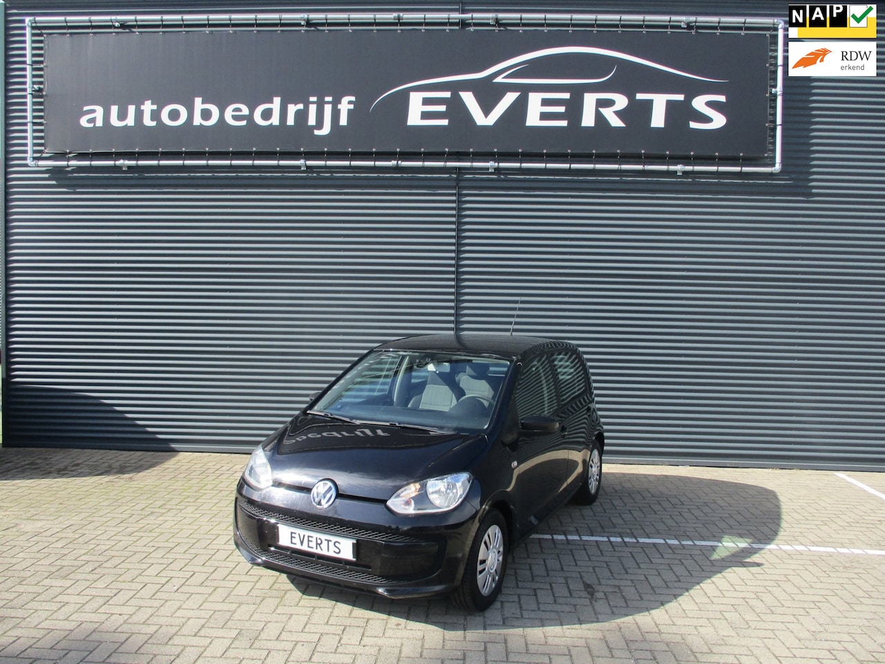 Volkswagen Up! - 1.0 move up! BlueMotion net binnen zeer nette goed rijdende auto nu leuke meeneem prijs - AutoWereld.nl