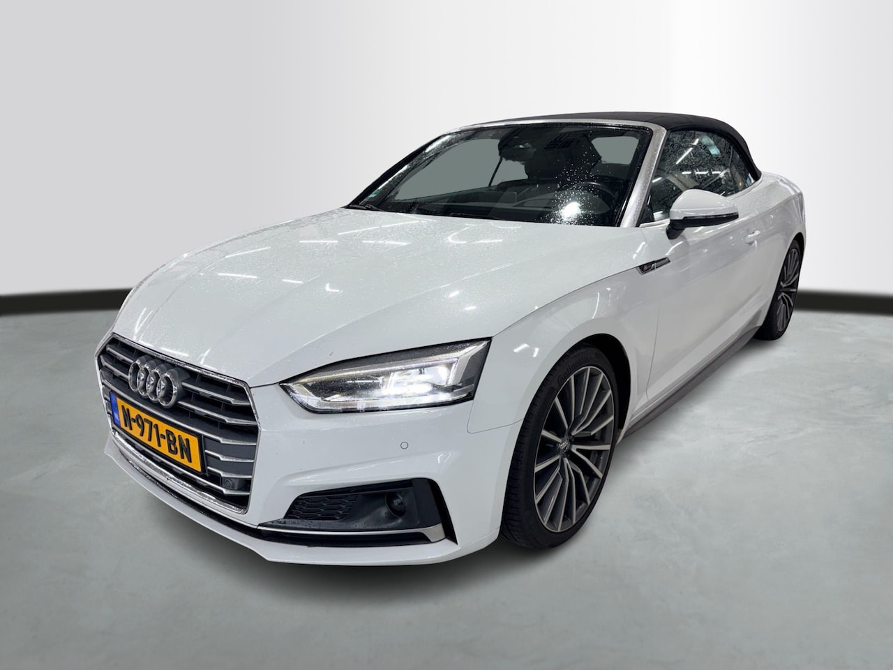 Audi A5 Cabriolet - 2.0 TFSI 190Pk S Edition / Trekhaak / Stoelverwarming / ACC / HUD / Camera - AutoWereld.nl