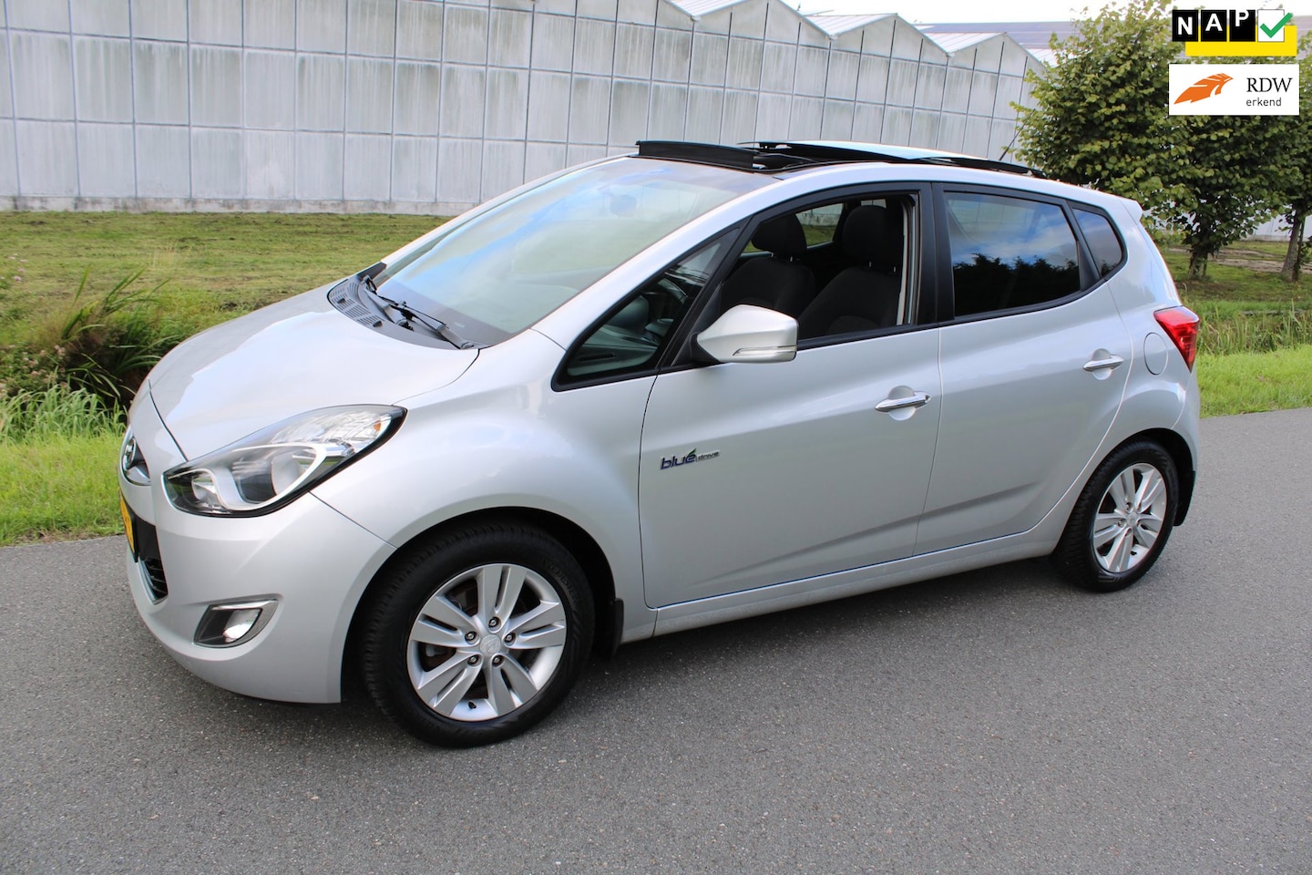 Hyundai ix20 - 1.4i i-Vision met Panorama dak - AutoWereld.nl