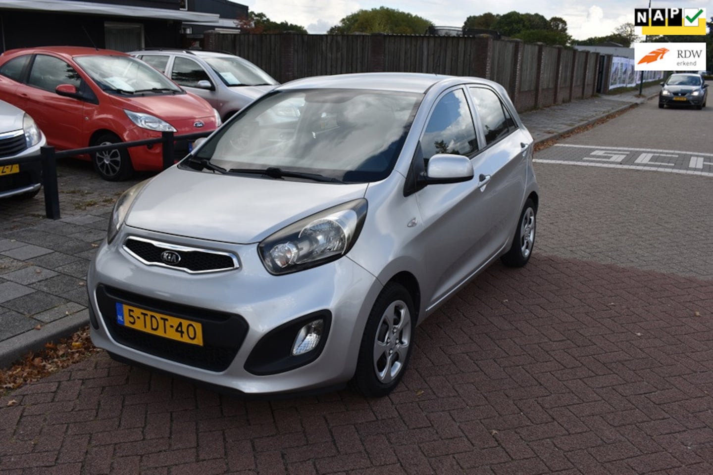 Kia Picanto - 1.0 CVVT ISG Comfort Pack/Airco - AutoWereld.nl