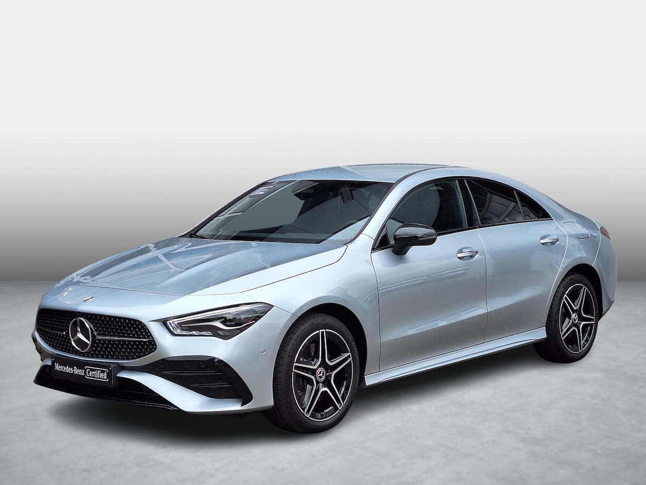 Mercedes-Benz CLA-Klasse - 250 e Star Edition AMG | Night Pakket | Dodehoekassistent | Apple CarPlay | Android Auto | - AutoWereld.nl