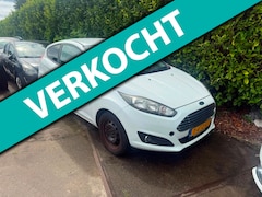 Ford Fiesta - 1.0 Style airco (tik in de motor)