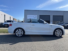 BMW 1-serie Cabrio - 125i APK NIEUW M125 CABRIO UNIEK HANDGESCHAKELD| BOMVOL
