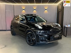 Lynk & Co 01 - HEV 1.5| Pano|Stoelverwarming|Keyless|black Edtion|sfeer|camera|memory