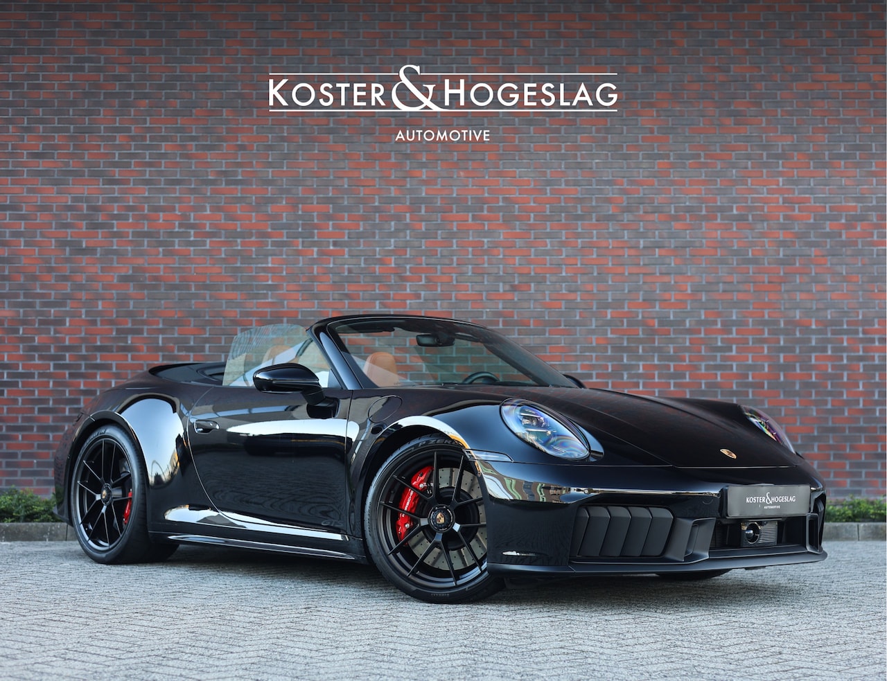 Porsche 911 Cabrio - Carrera 4 GTS | PASM - Burmester - AutoWereld.nl