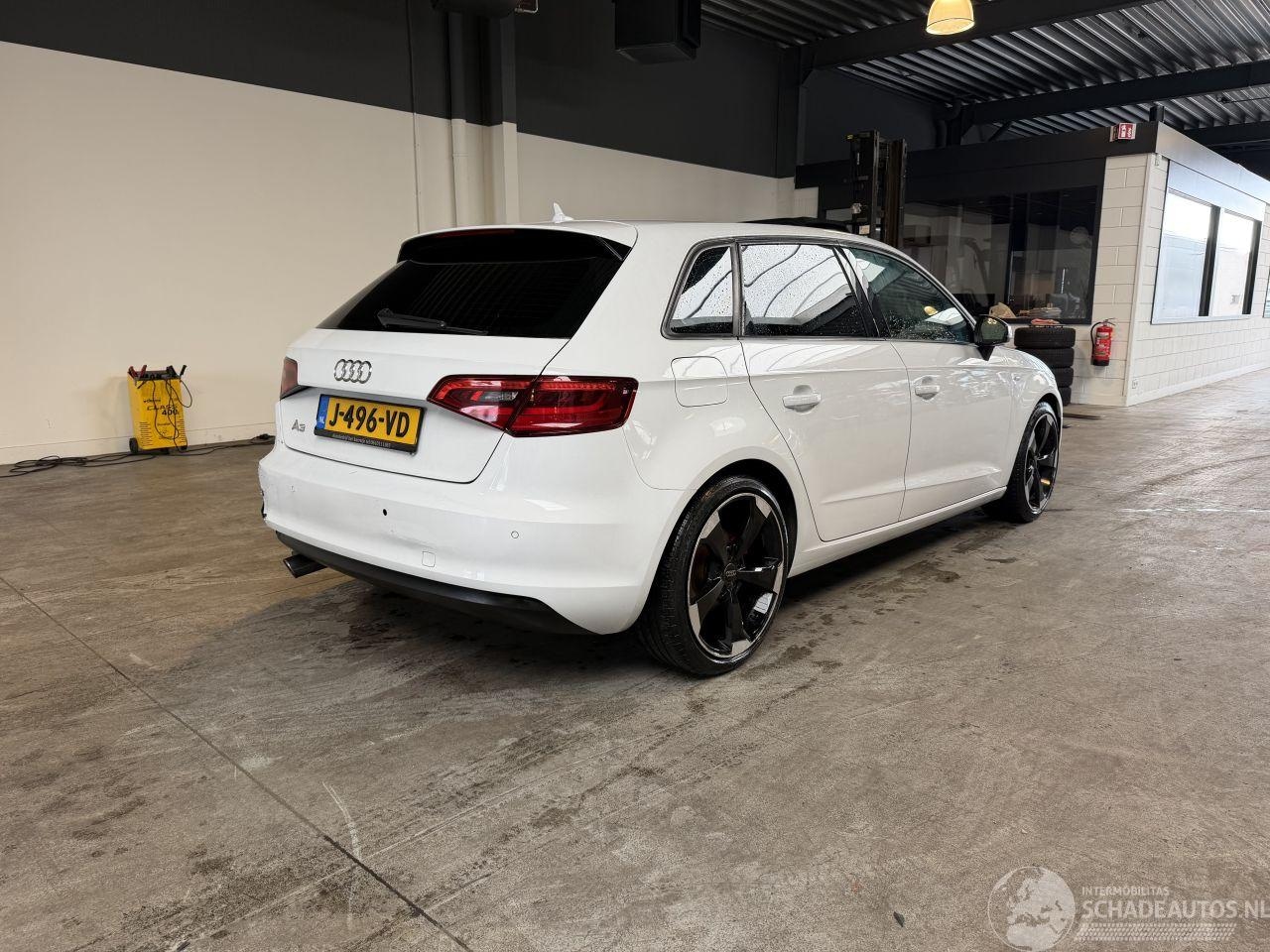 Audi A3 Sportback - 1.4 TFSI Ambition Sport Edition S line