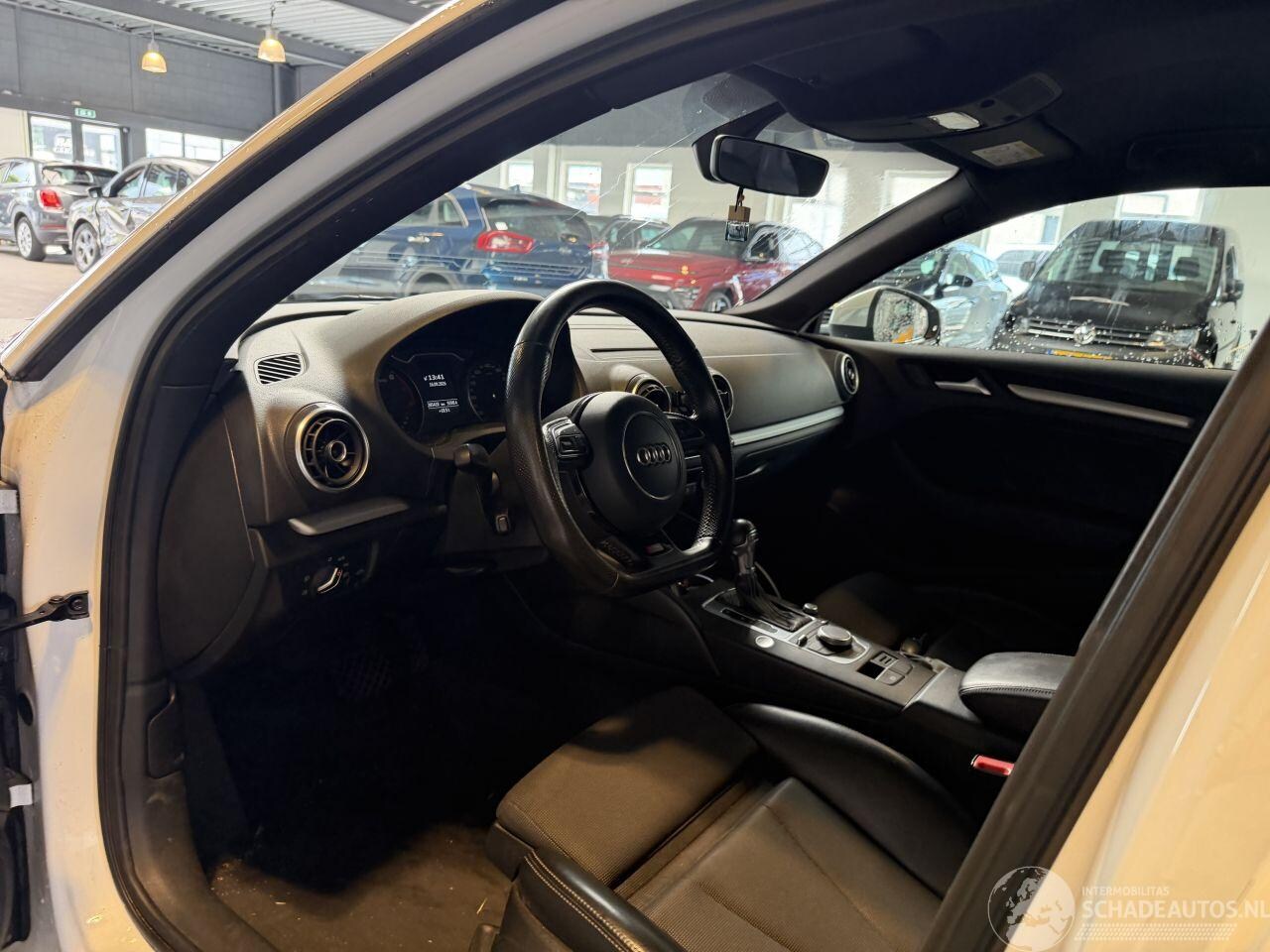 Audi A3 Sportback - 1.4 TFSI Ambition Sport Edition S line