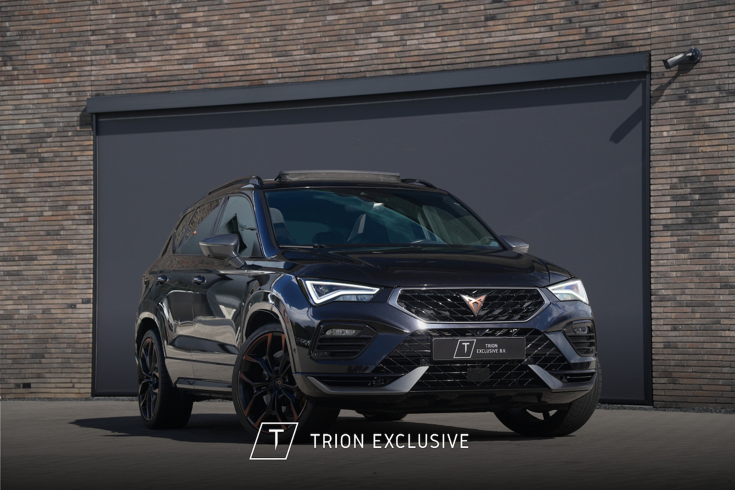 CUPRA Ateca - 2.0 TSI 4DRIVE 350pk | Milltek | Brembo | Trekhaak | Pano | Stoel/Stuurverwarming | Keyles - AutoWereld.nl