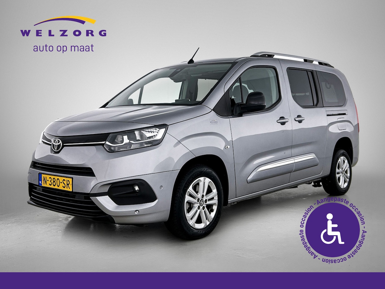 Toyota ProAce City Verso - 1.2 Turbo Active Long Direct leverbaar! Rolstoelauto - AutoWereld.nl