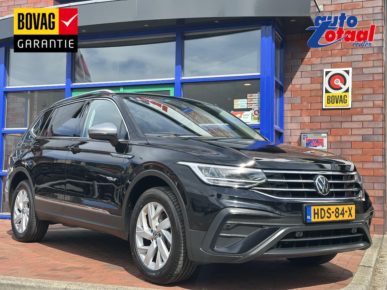 Volkswagen Tiguan Allspace - 1.5 TSI Life Business 7p. | Navi | Airco | Elektrische klep - AutoWereld.nl