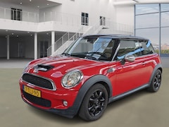 MINI 3-Deurs - 1.6 Cooper Pepper/ LEDER/ VELGEN