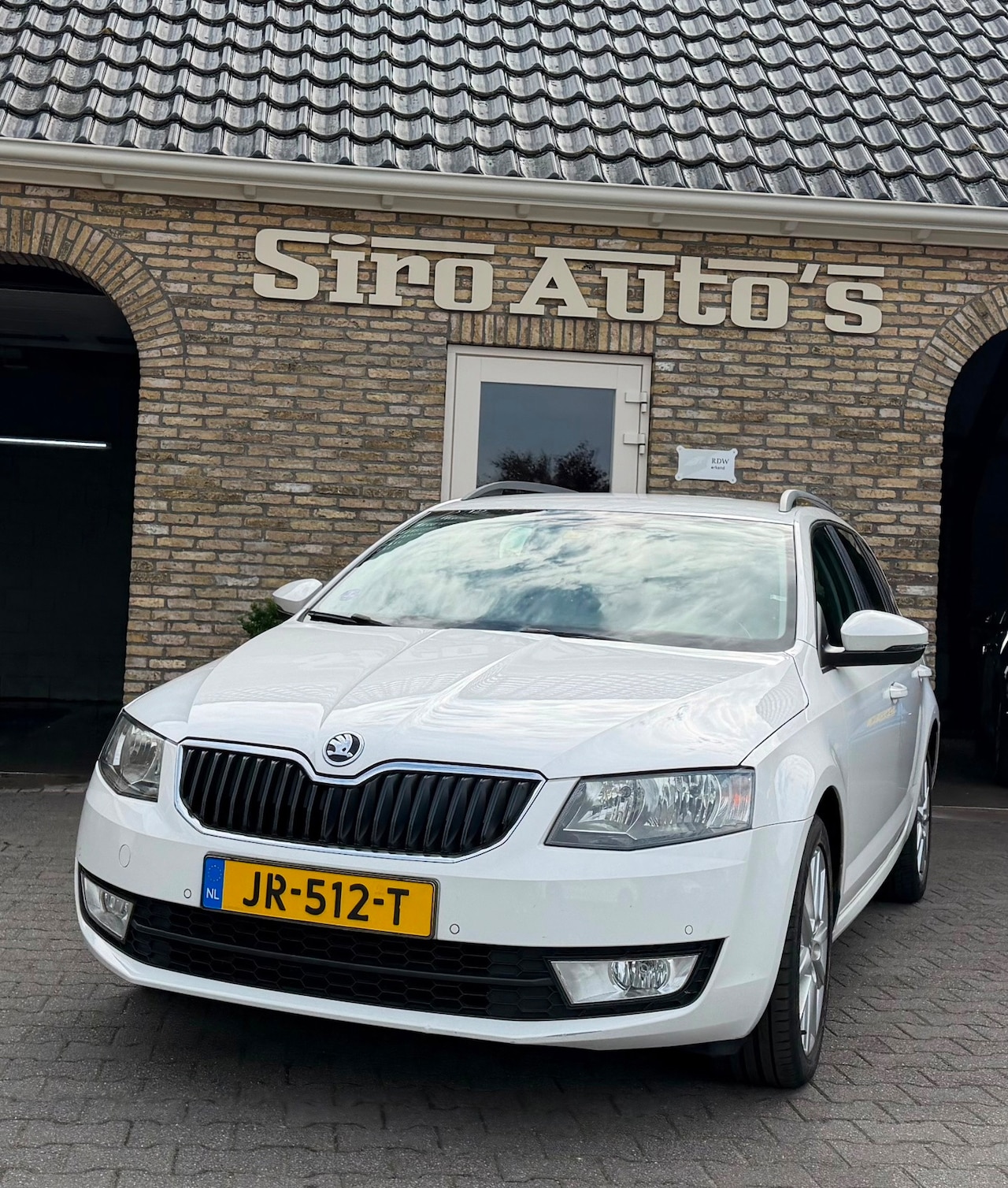 Skoda Octavia Combi - 1.4 TSI Bj 2016 Zeer nette auto - AutoWereld.nl