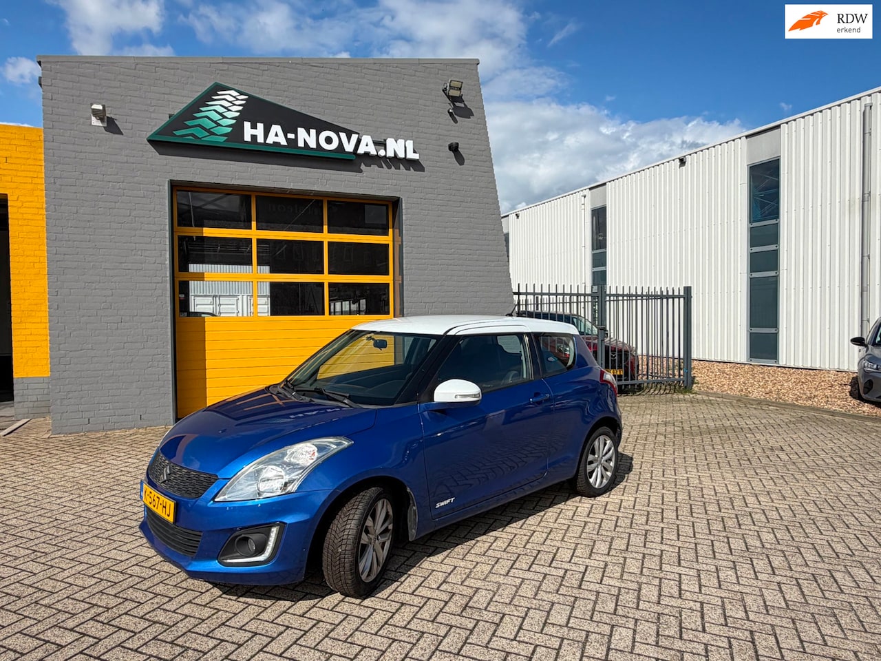 Suzuki Swift - 1.2 Bandit EASSS 1.2 Bandit EASSS - AutoWereld.nl