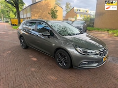 Opel Astra Sports Tourer - Tweede eigenaar / 82.000 NAP / Bouwjaar 2019 / Leuke auto