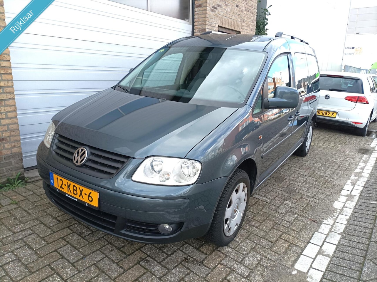 Volkswagen Caddy Maxi - 1.6 Comfortline 7p. Airco/Cruise/Trekhaak NL-Auto APK 6-2027 - AutoWereld.nl