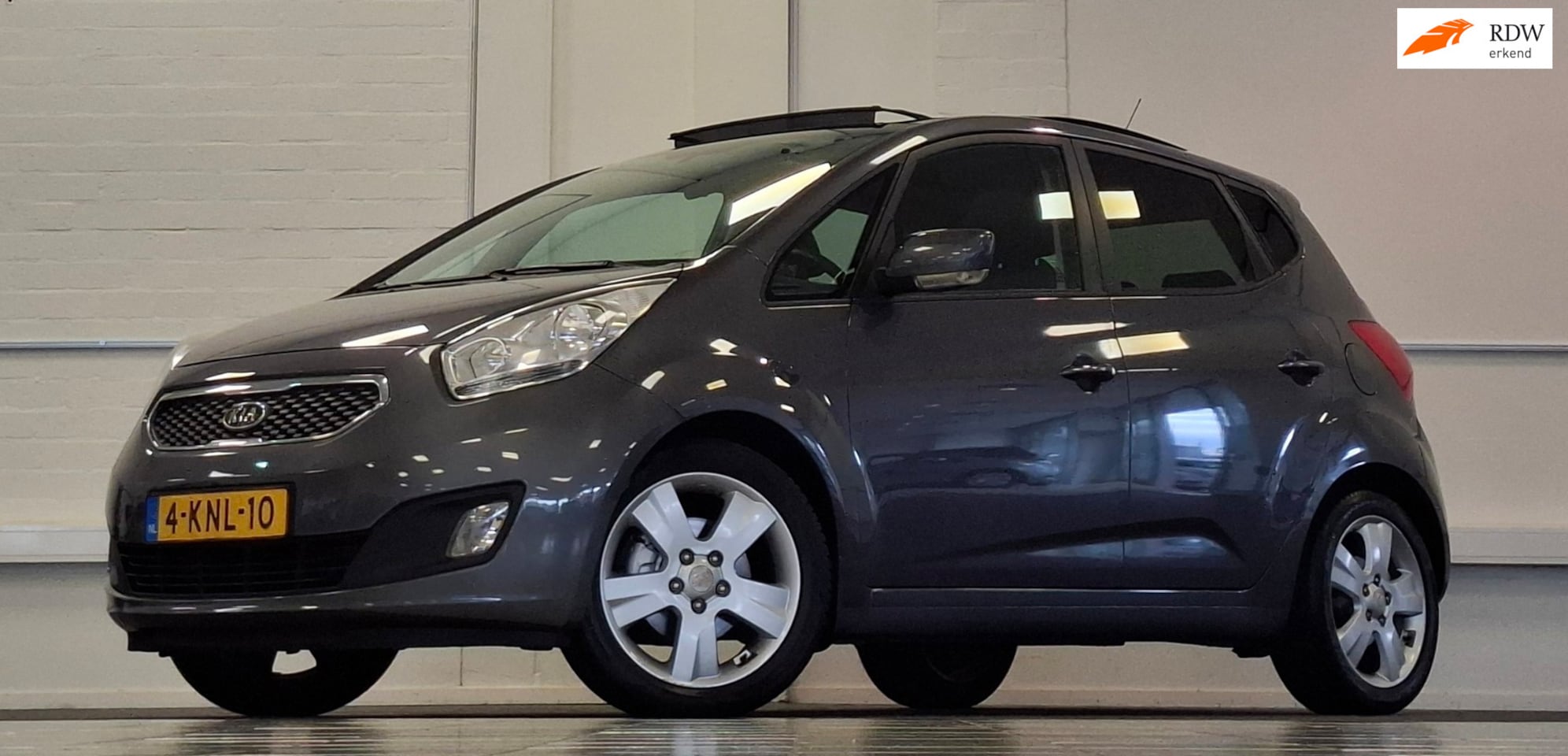 Kia Venga - 1.6 CVVT Executive Automaat Schuif/kanteldak Navi Stoelverwarming - AutoWereld.nl