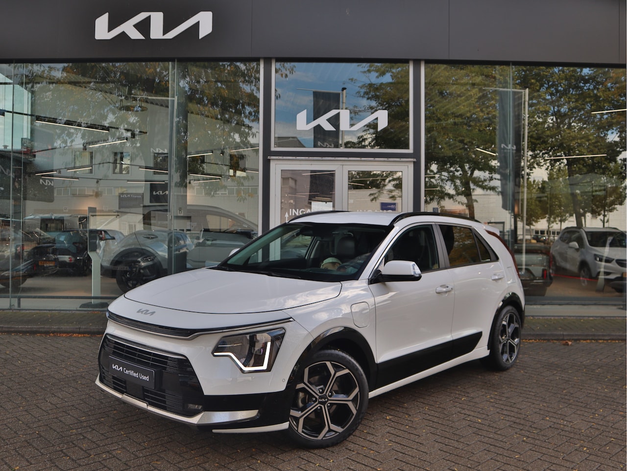 Kia Niro - 1.6 GDi PHEV Plug-In-Hybrid ExecutiveLine | Leder | Stoelventilatie | Memory | Harman Kard - AutoWereld.nl