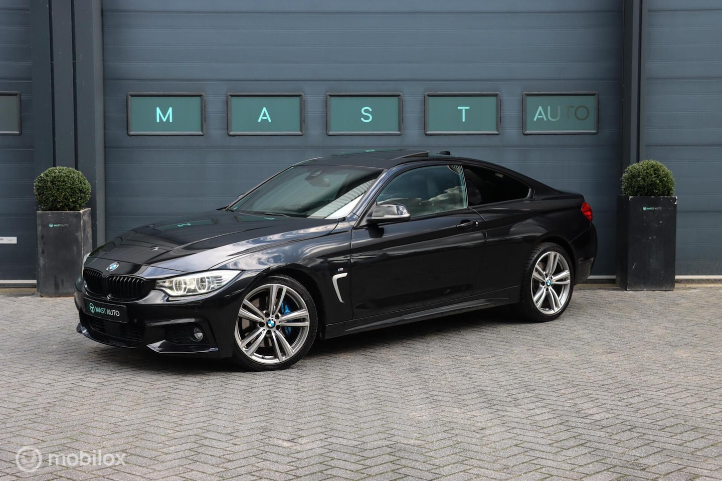 BMW 4-serie Coupé - 435i xDrive High Executive 435i xDrive High Executive - AutoWereld.nl
