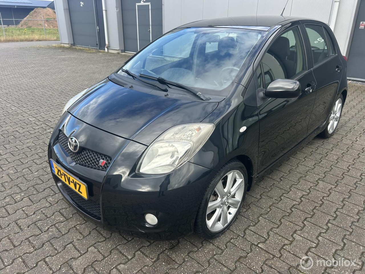 Toyota Yaris - 1.8 VVTi T SPORT Uniek 93123 km - AutoWereld.nl