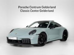 Porsche 911 - Carrera GTS