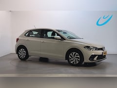 Volkswagen Polo - 1.0 TSI Life Parkeersensoren Navigatie DAB+ App-Connect
