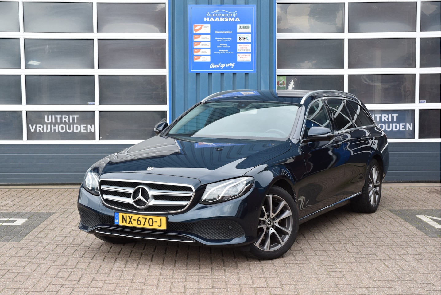 Mercedes-Benz E-klasse Estate - 220 d Premium Trekhaak Navi - AutoWereld.nl