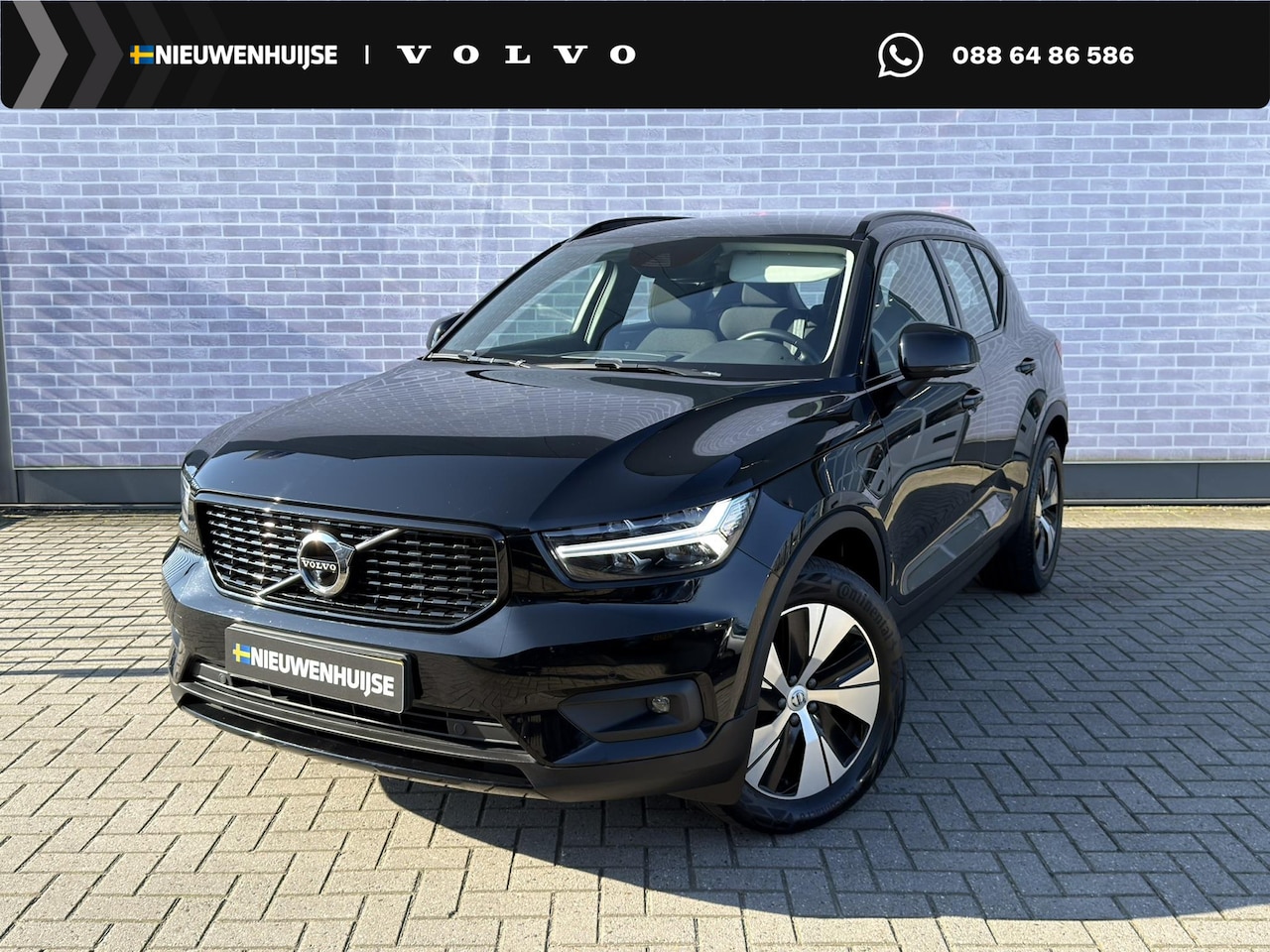 Volvo XC40 - T4 Recharge R-Design | Trekhaak 1800 kg | 360º Camera | Verwarmde Voorstoelen en Achterban - AutoWereld.nl