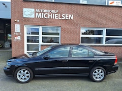 Volvo S60 - 2.4 Dynamic Edition . 120000KM