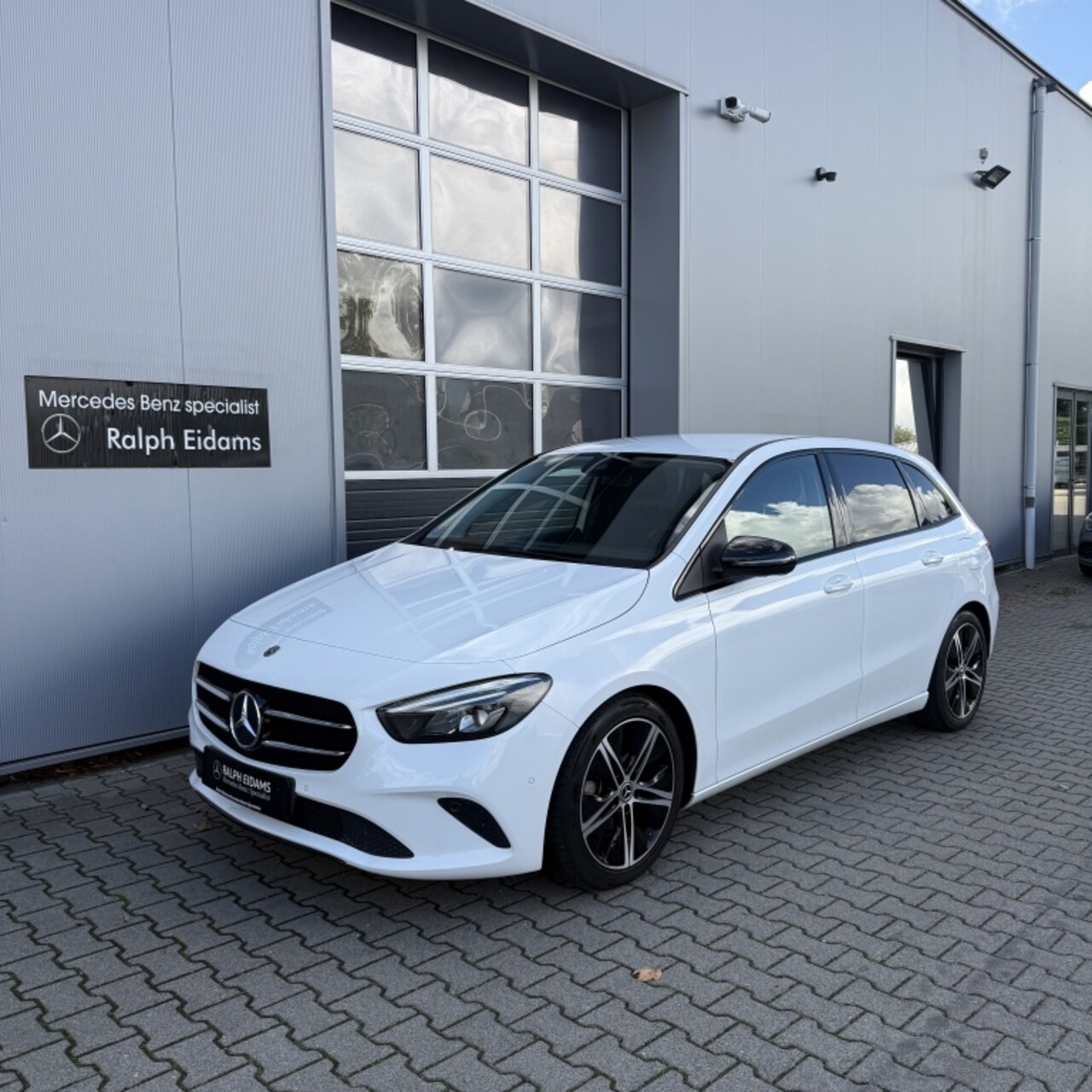 Mercedes-Benz B-klasse - *LED, Navi, Camera* 220 4M. Premium Plus - AutoWereld.nl
