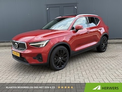 Volvo XC40 - 1.5 T4 Plug-in hybrid Ultimate Bright / Dealer onderhouden / All season banden / Glazen sc
