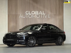 BMW 5-serie - 530i High Executive - M SPORT - LEDEREN DASHBOARD - SCHUIFDAK - 19 INCH - NAPPA LEER - DIS